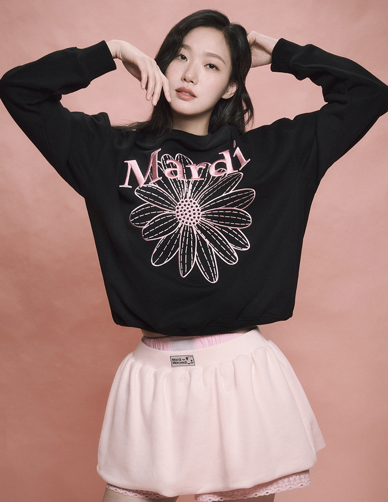Mardi Sweatshirt Flowermardi Needlework - HLY & CHOCCICO
