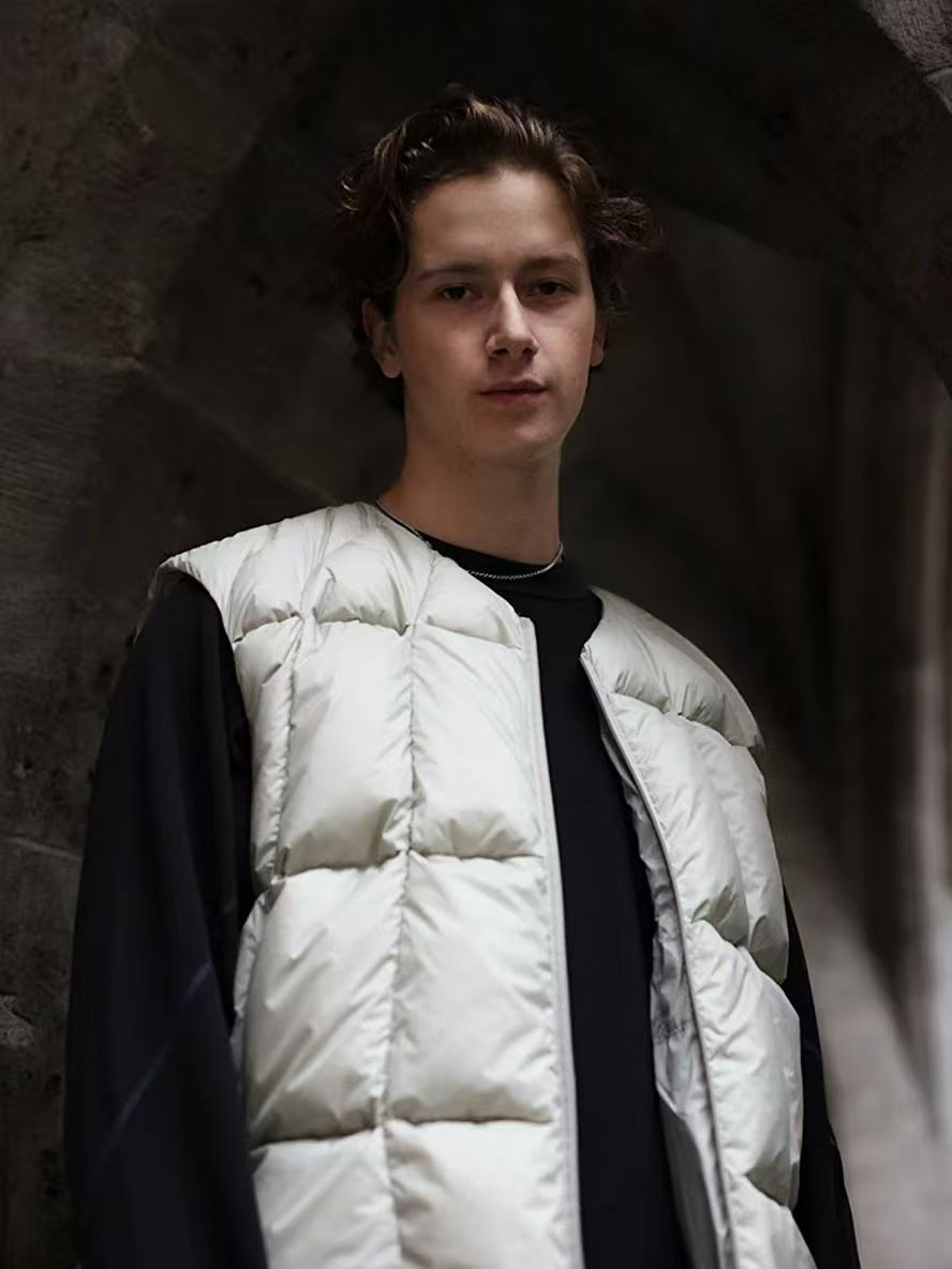 Goldwin O Three Dimensional Down Light Vest - HLY & CHOCCICO