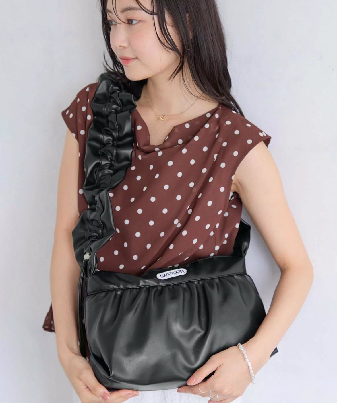 日本直送OUTDOOR PRODUCT 2way Frill Shoulder Bag