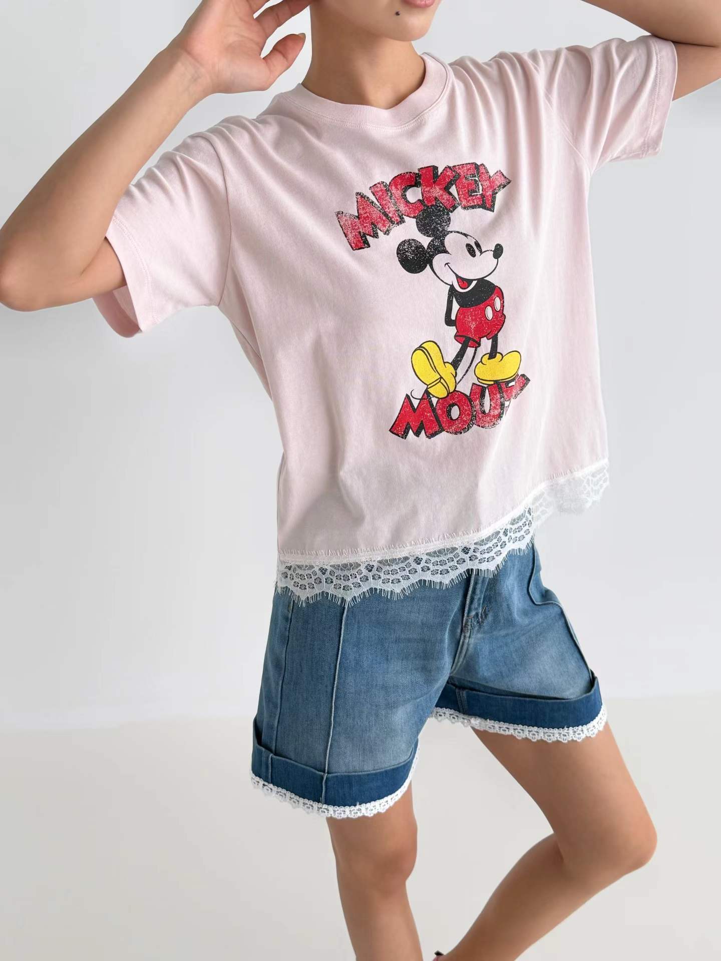 韓國直送Lace-Trimmed Mickey Chic Tee