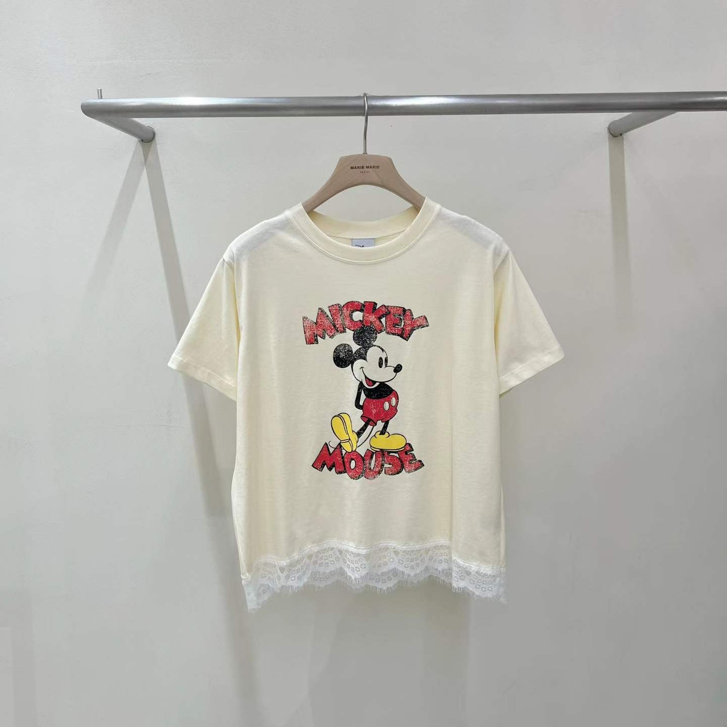 韓國直送Lace-Trimmed Mickey Chic Tee