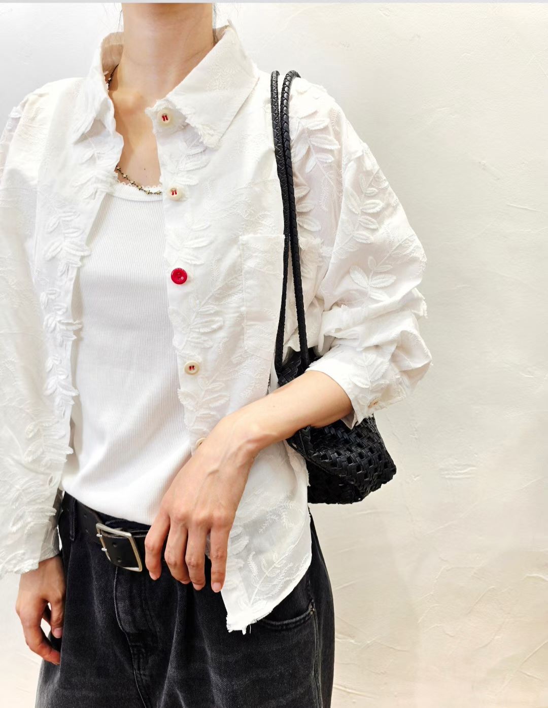 Korea Direct Ship Leaf Embroidery Contrasting-Button Shirt