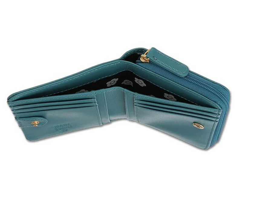 Direct from Japan Mary Quant Daisy Embossed Float Wallet