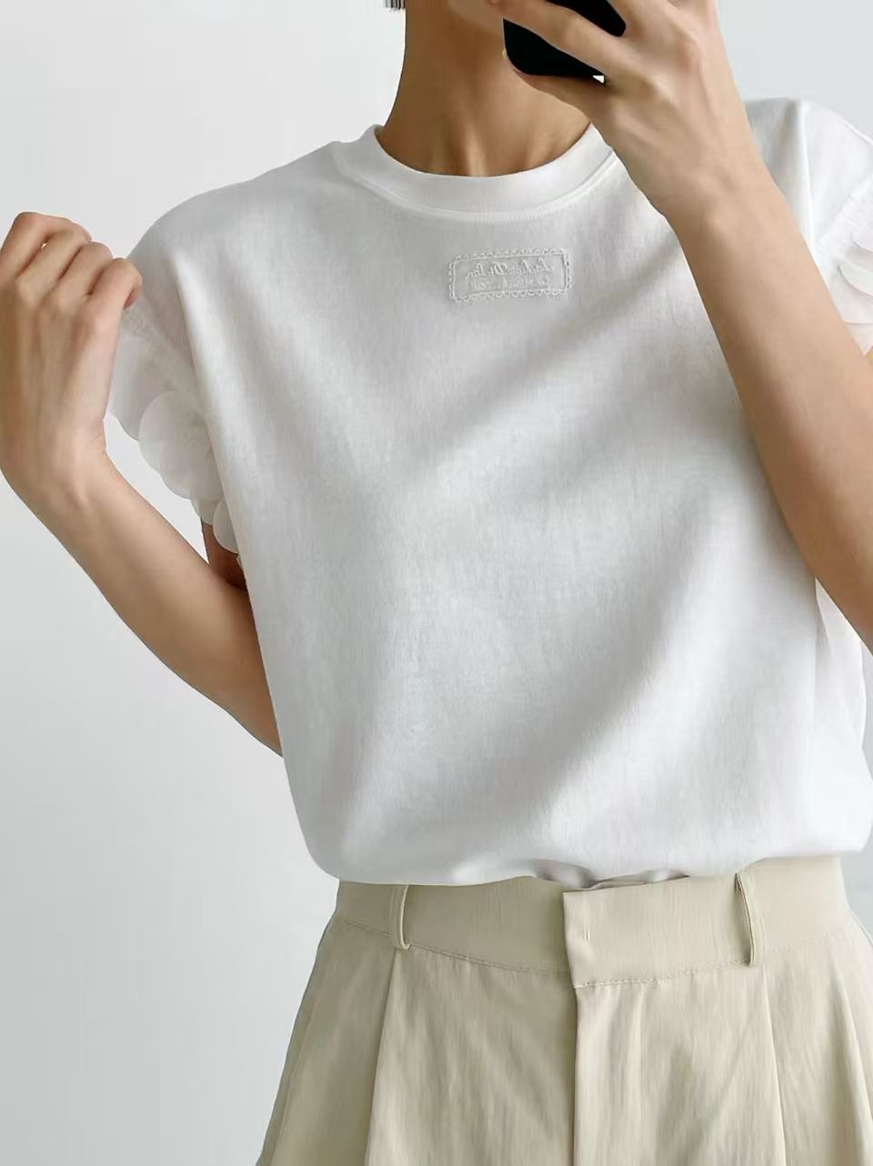 韓國直送Frill Accent Top - HLY & CHOCCICO