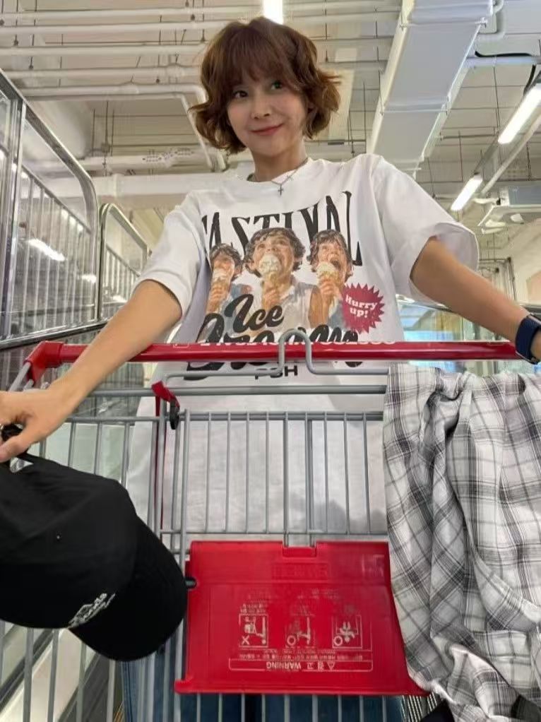 🇰🇷韓國直送🇰🇷 PLUS 82 HIYA Retro Ice Cream Festival Tee