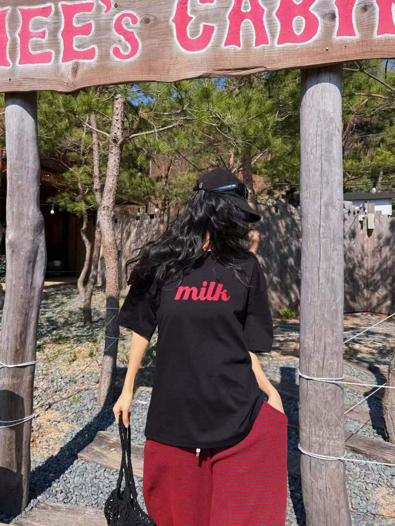 🇰🇷韓國直送🇰🇷 PLUS 82 HIYA Vintage Cartoon Heart Graphic Tee