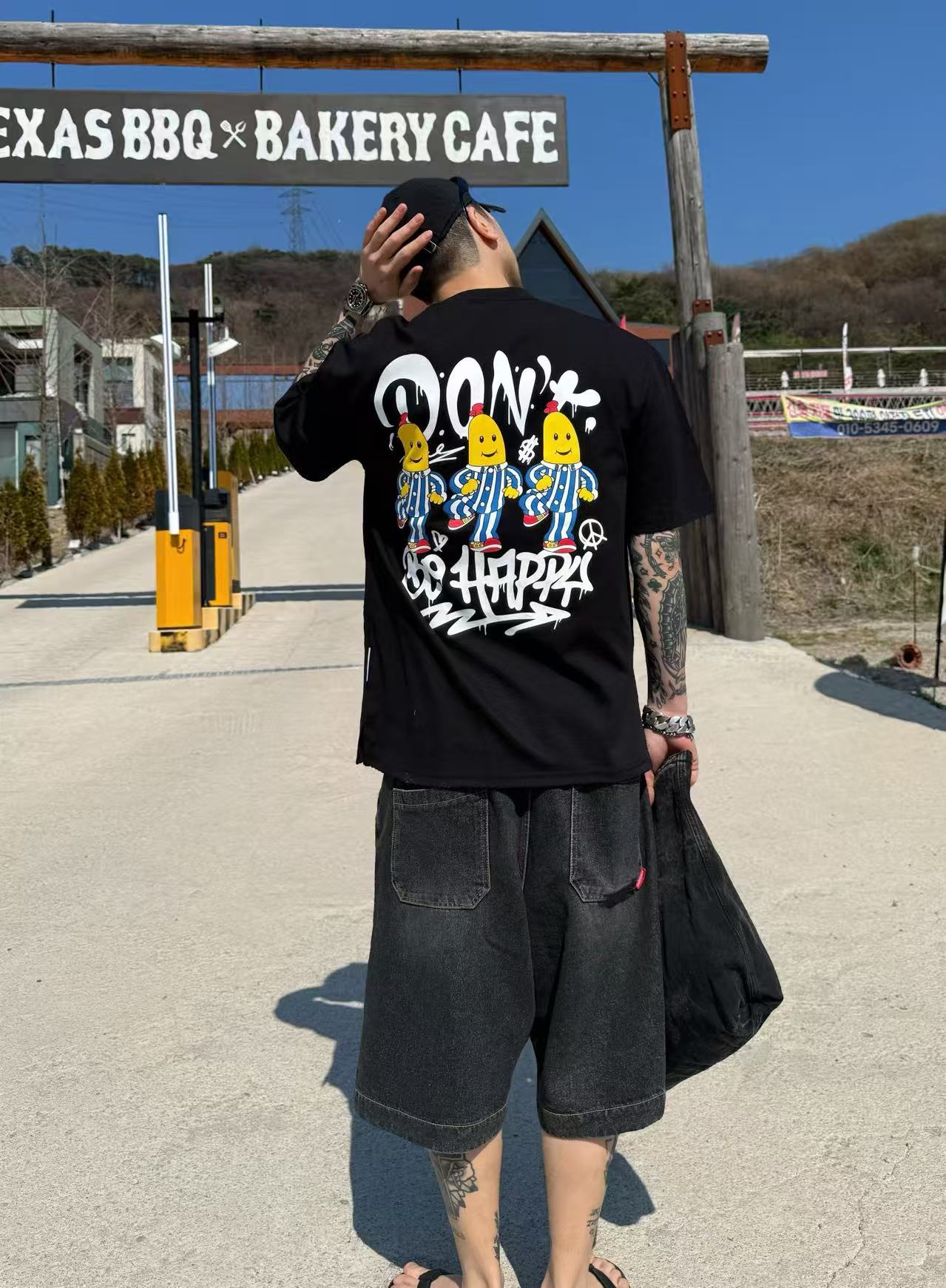 🇰🇷Direct from Korea🇰🇷 PLUS 82 HIYA Street Banana Graffiti Tee