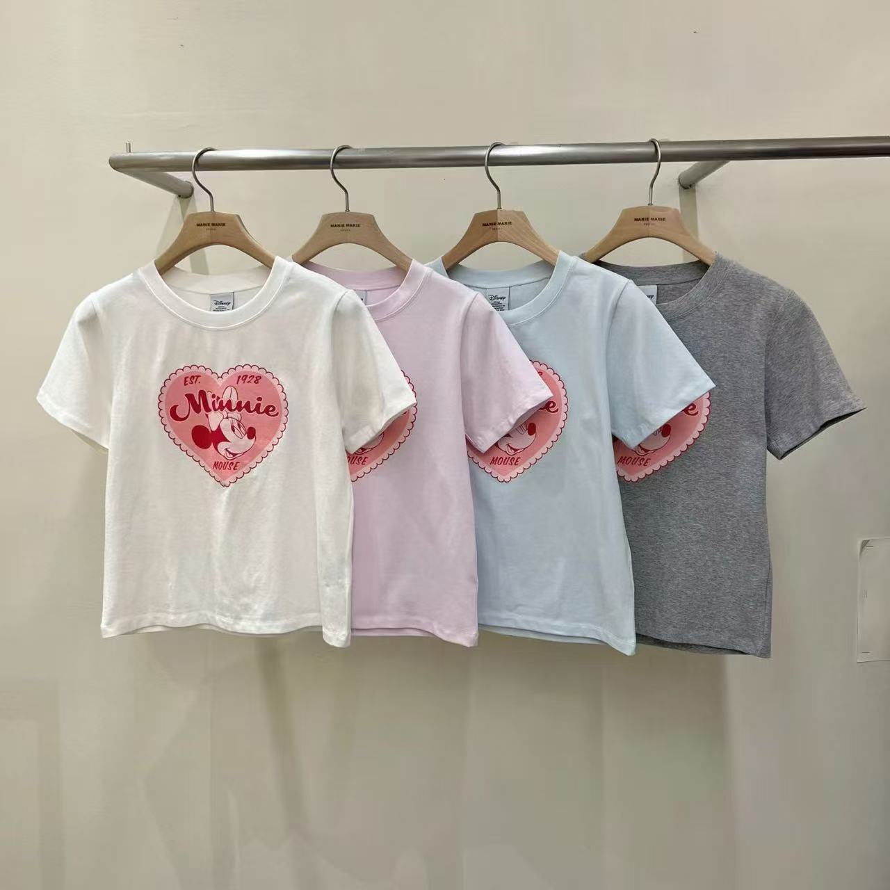 🇰🇷韓國直送🇰🇷 Sweetheart Minnie Retro Tee
