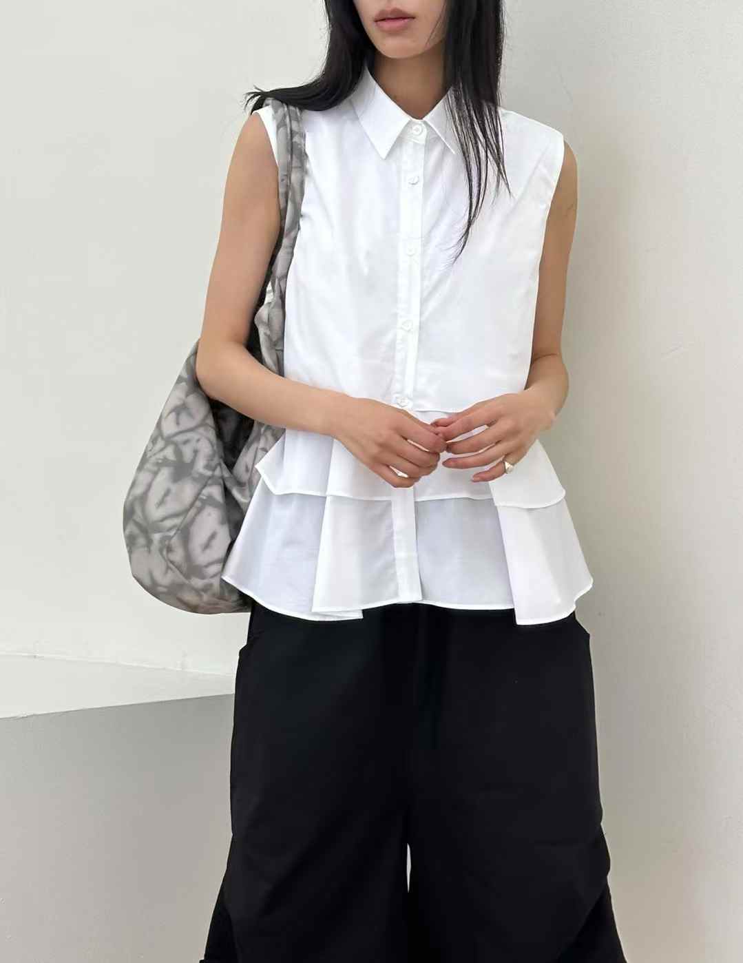 韓國直送Tiered Harmony Sleeveless Shirt