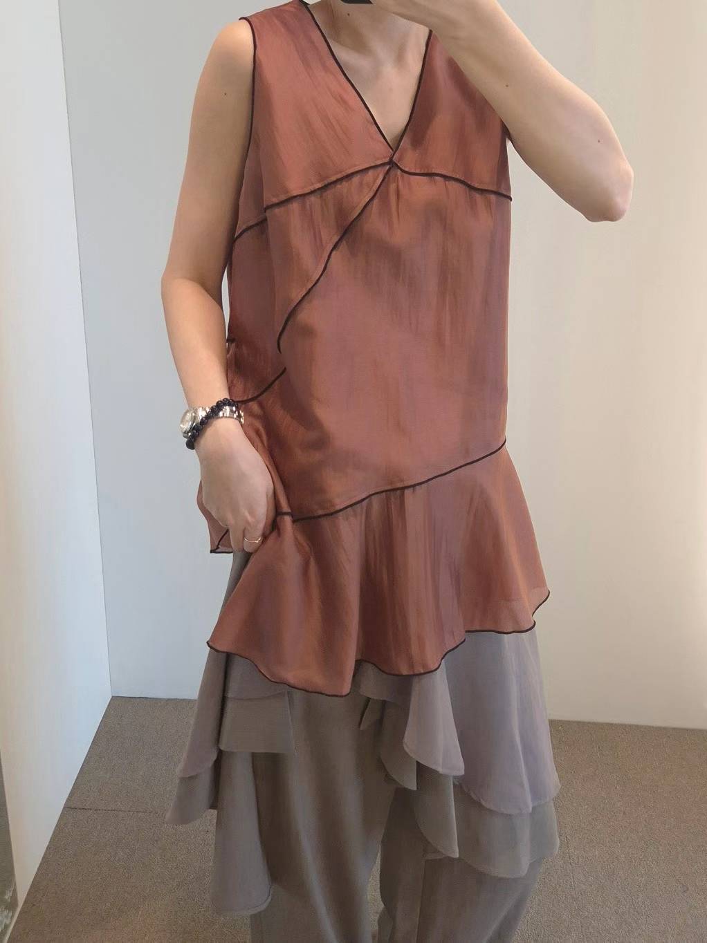 韓國直送Asymmetric Flow Top