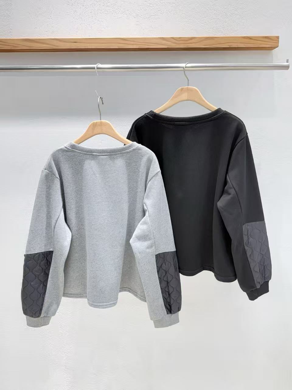 韓國直送Quilted Pocket Contrast Sweatshirt