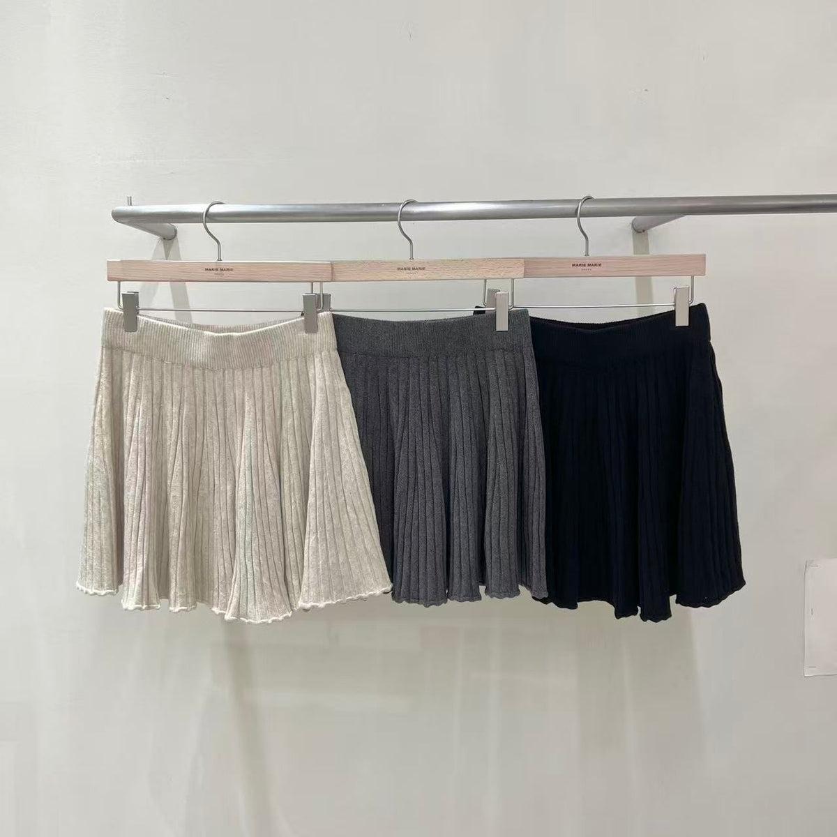 韓國直送Dot Tulle Sweat / Pleat Knit Skirt