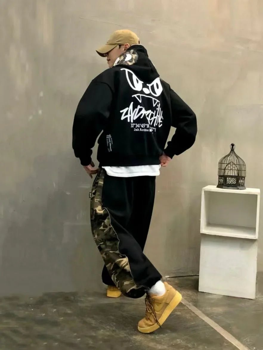 韓國直送🇰🇷 2ND ARCHIVE Angry Camo Bear Pulhood Zip - up - HLY & CHOCCICO