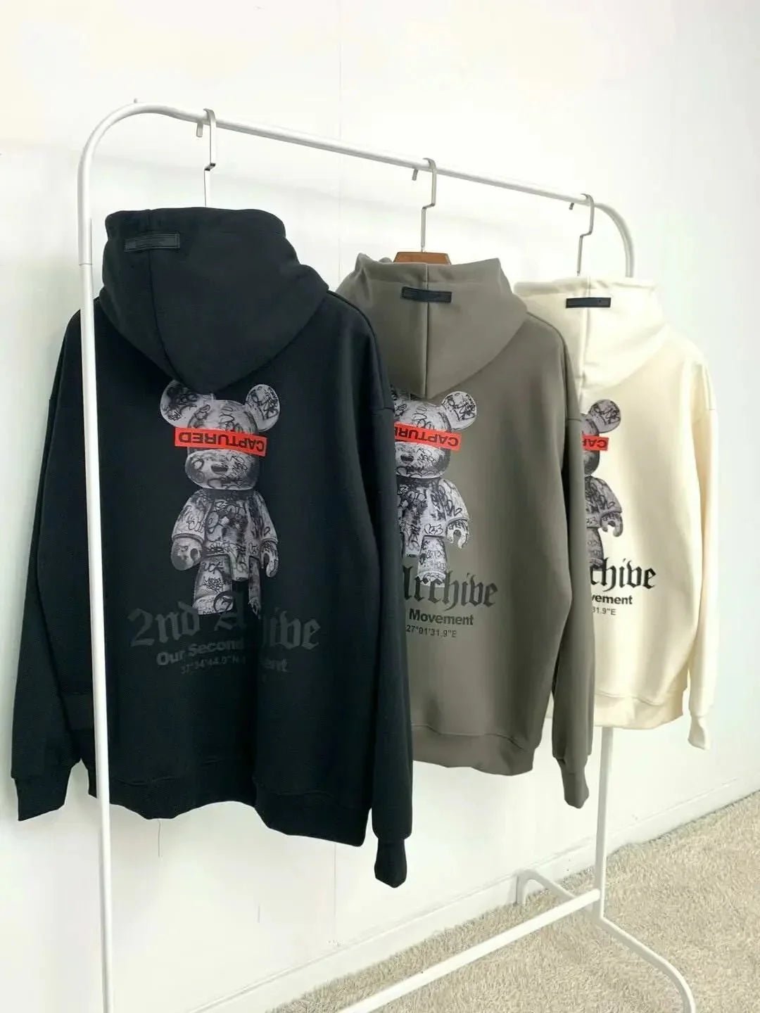 韓國直送🇰🇷 2ND ARCHIVE Captured Bear Hoodies - HLY & CHOCCICO