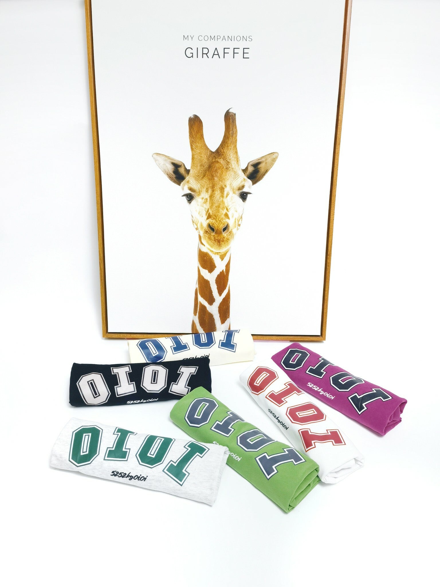 5252BY OiOi 修身款 TEE - 5 Color - HLY & CHOCCICO