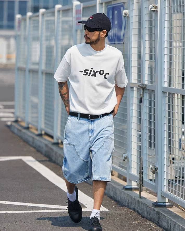 Six°C" Frostbite Oversized Tee