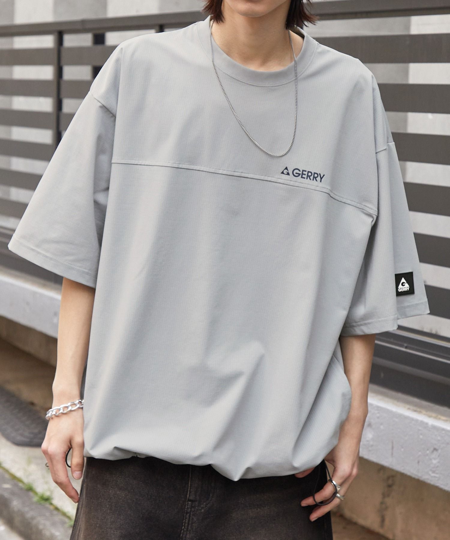 日本直送GERRY Oversized Cool Touch Tee