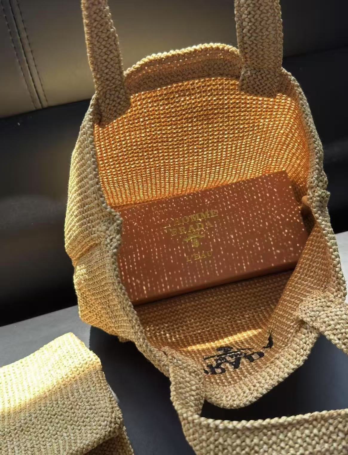 Prada Beauty 麻質草手提袋 Gift (有盒) - HLY & CHOCCICO