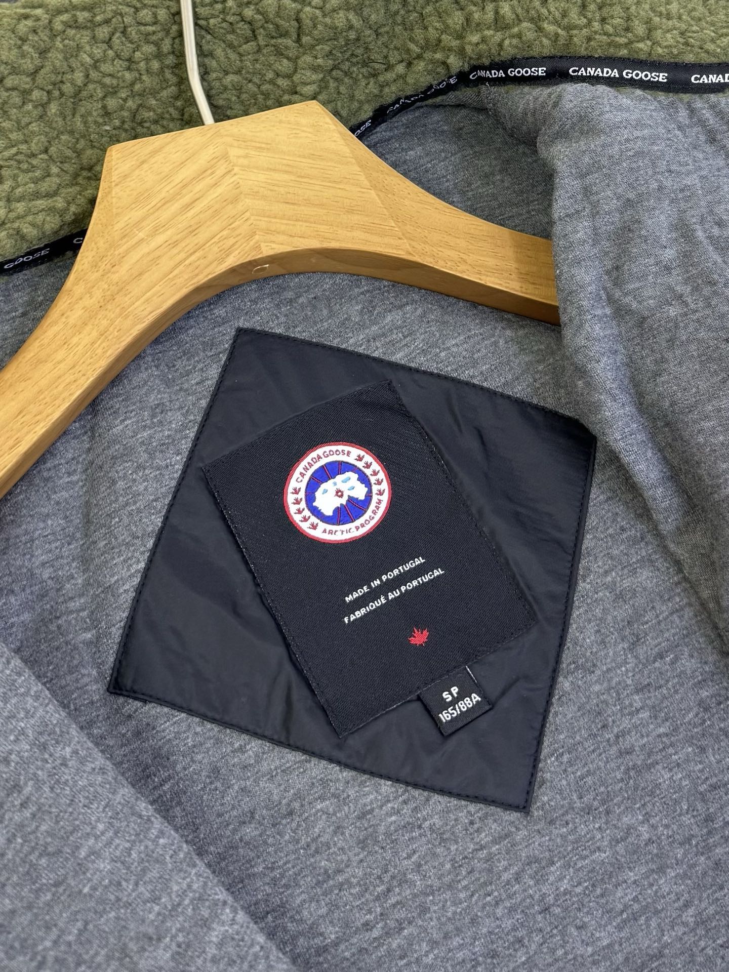 Canada Goose羊羔絨外套 - HLY & CHOCCICO