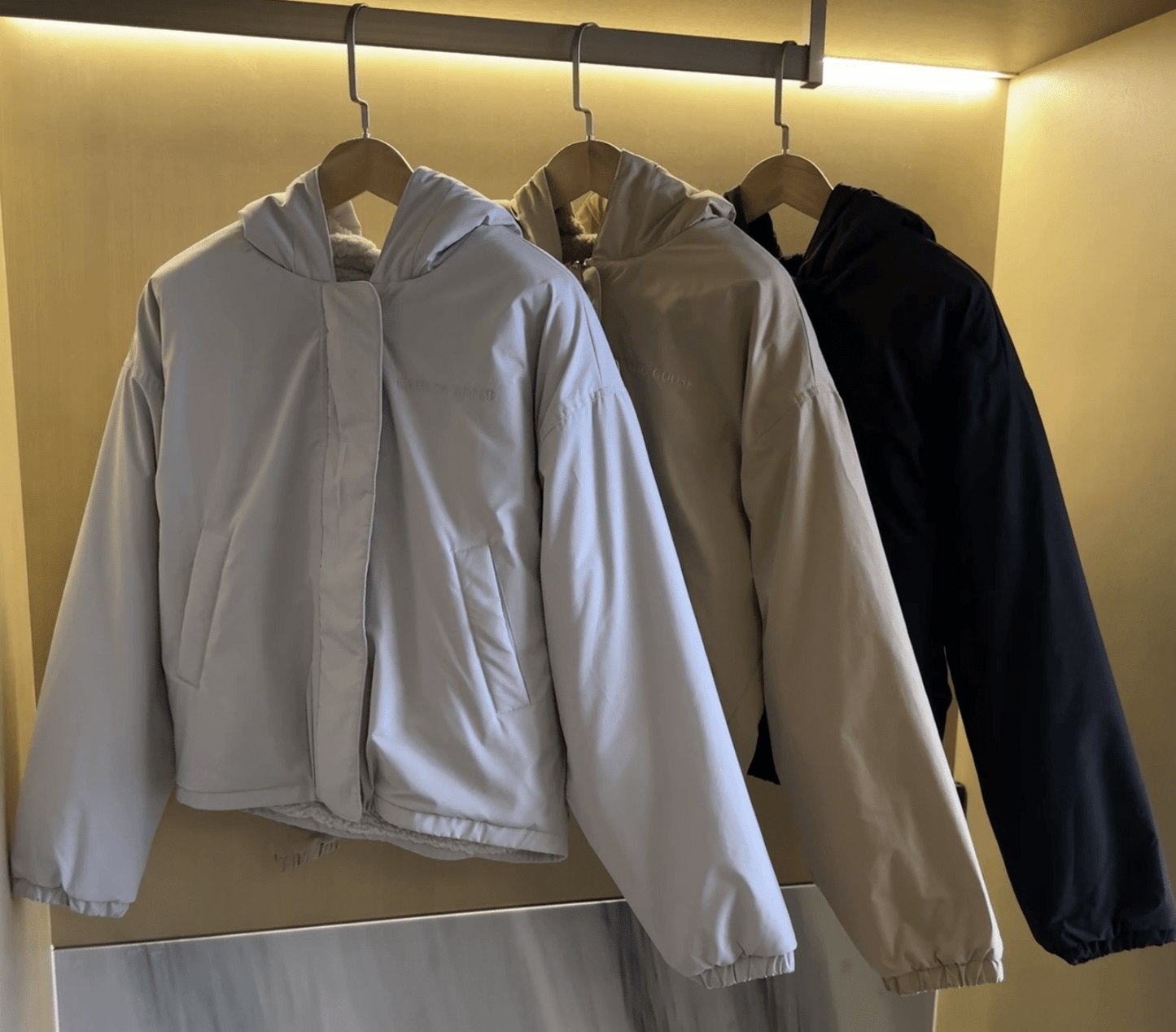 CANADA GOOSE Alberni Reversible Fleece Bomber - HLY & CHOCCICO