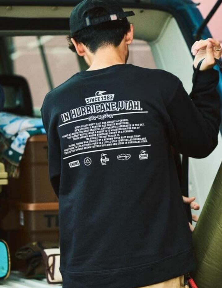 Chums back print crew neck sweatshirt - HLY & CHOCCICO