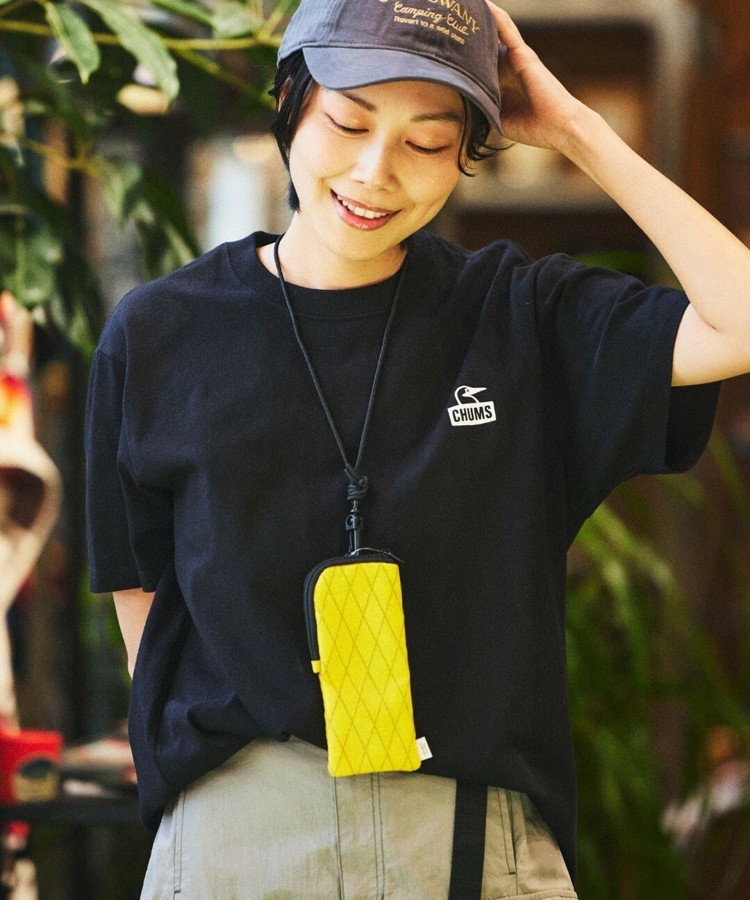 CHUMS 別注 bespoke T-shirt -4 Color - HLY & CHOCCICO