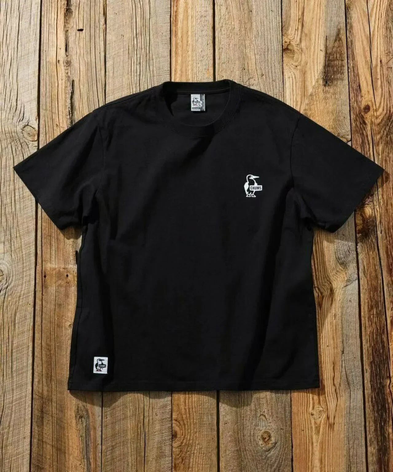 CHUMS 別注 history back print crew neck T-shirt - 4 Color - HLY & CHOCCICO