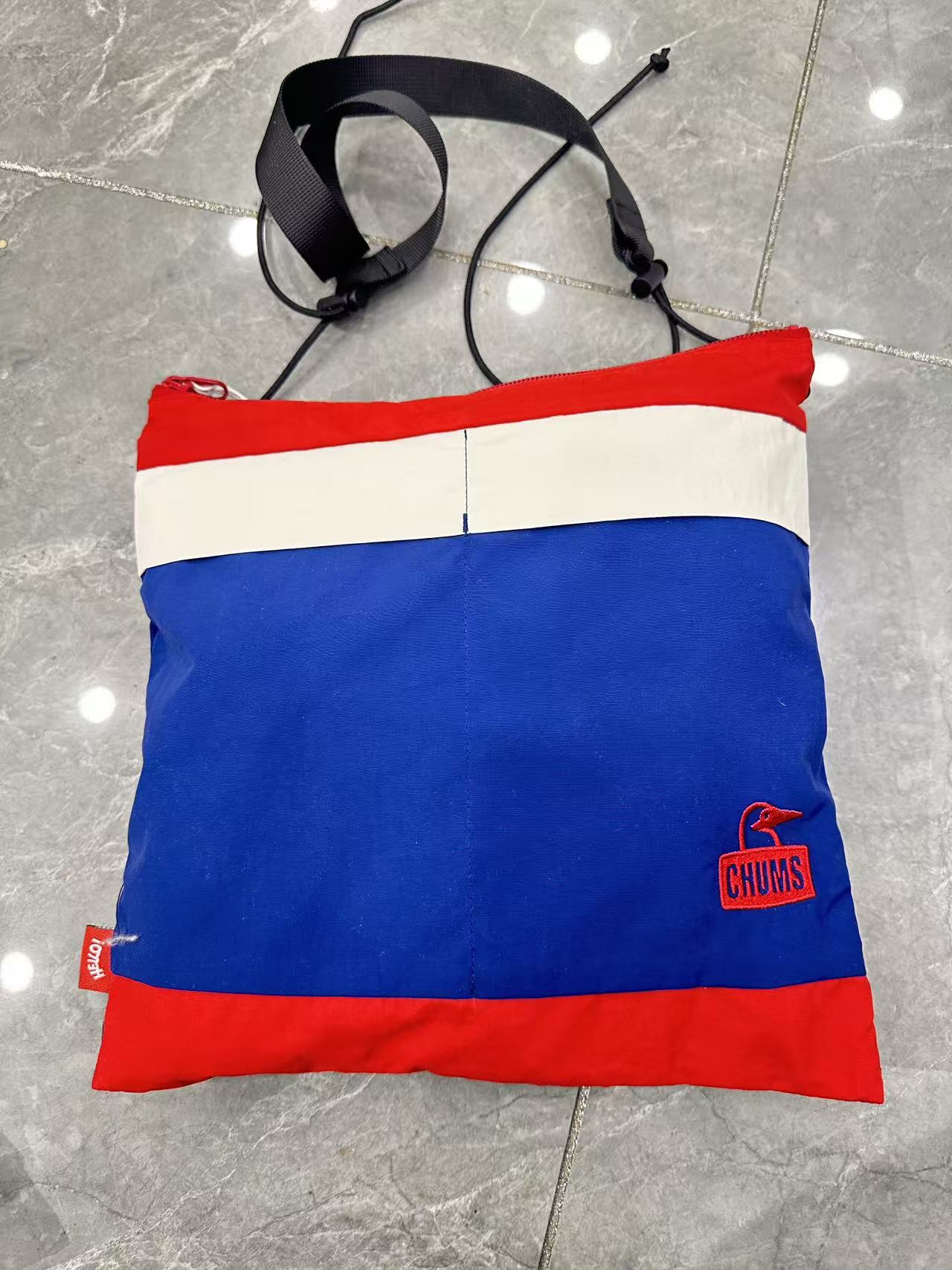 Chums Kearns Shoulder Bag - HLY & CHOCCICO