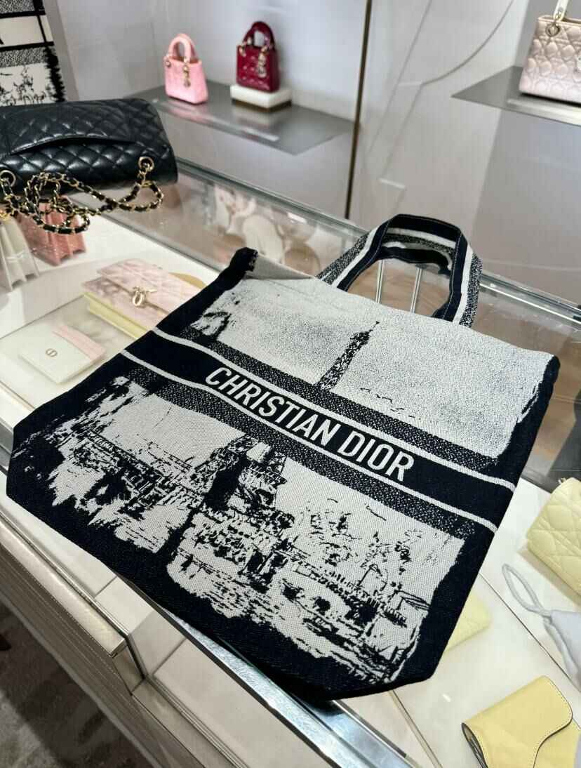 🌟 D i o r 櫃檯 2024 FALL SA 會員贈品 🌟