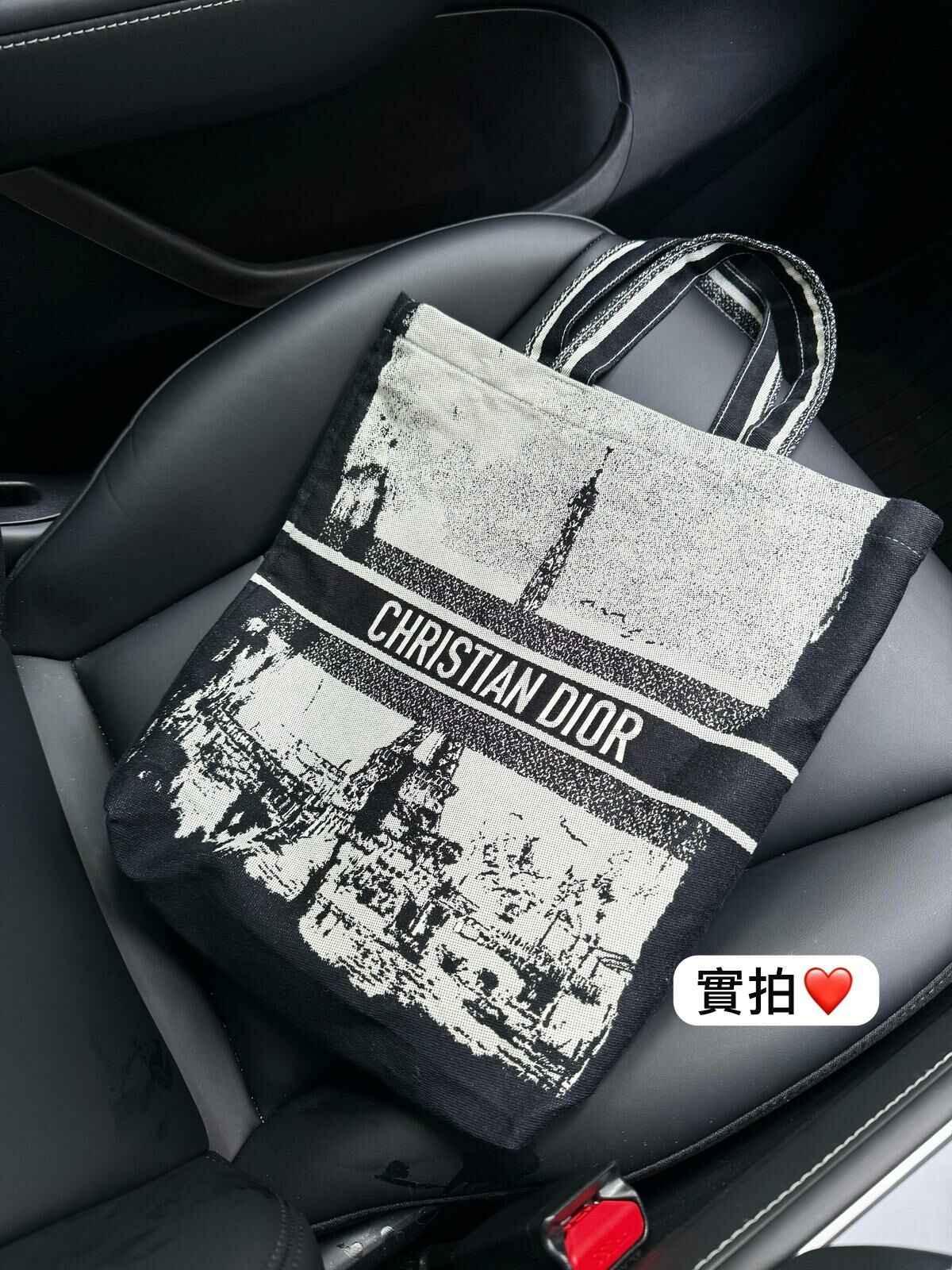 🌟 D i o r 櫃檯 2024 FALL SA 會員贈品 🌟 - HLY & CHOCCICO
