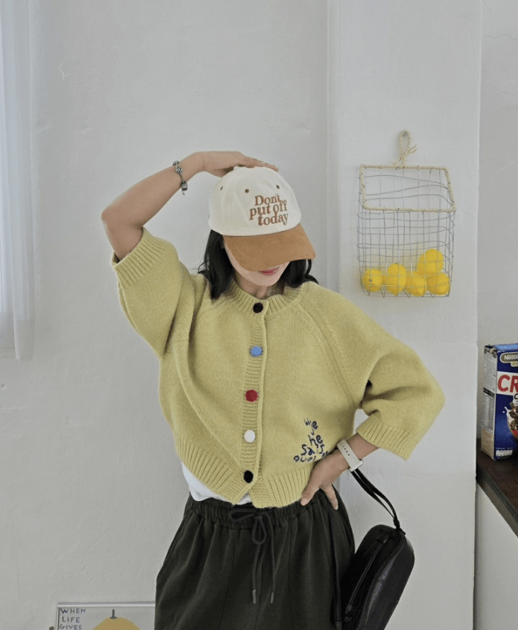 韓國直送Embroidered Charm Cardigan HLY & CHOCCICO