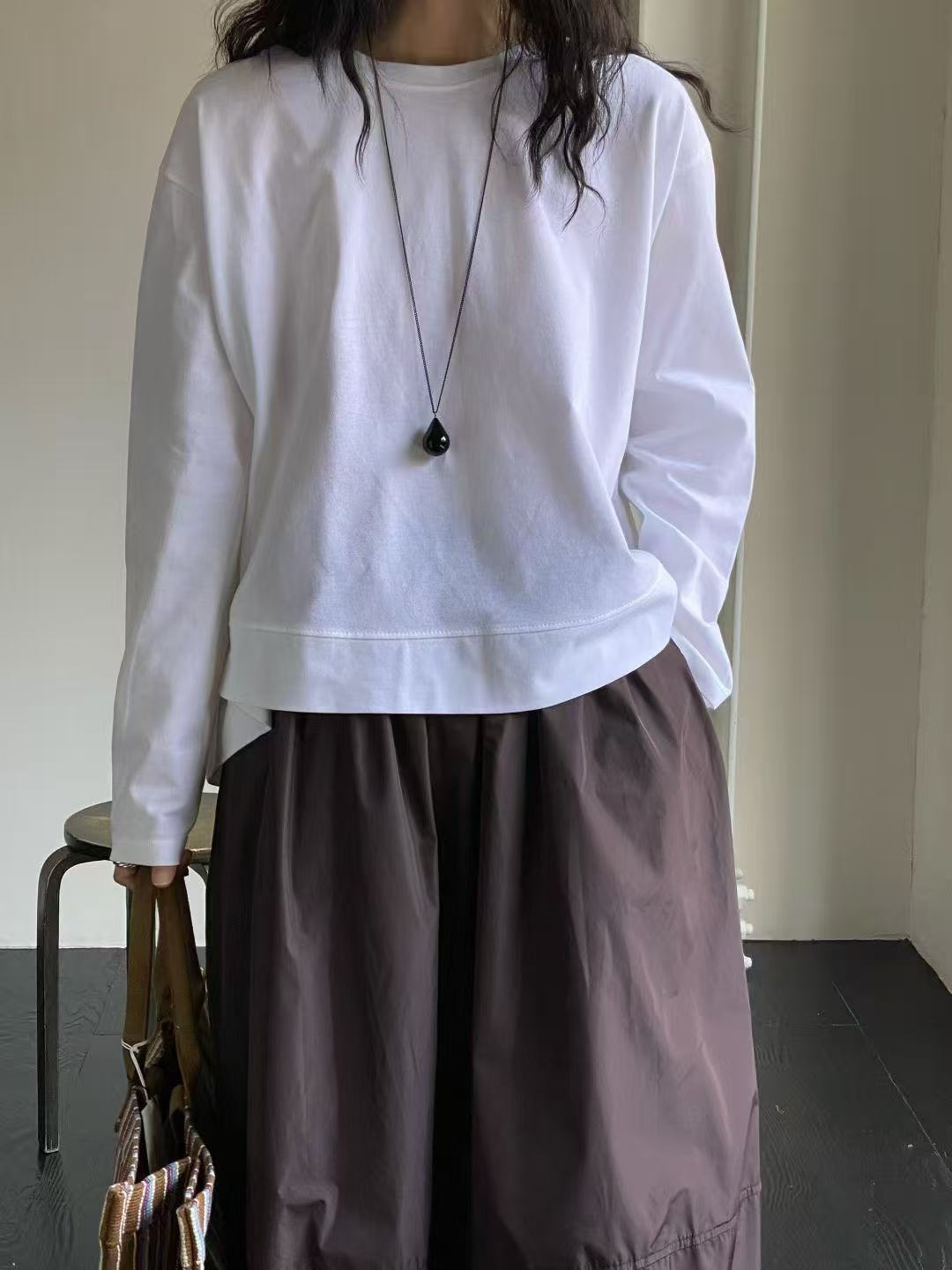 韓國直送Essential Layered Sweat/ Silk Flow Skirt - HLY & CHOCCICO