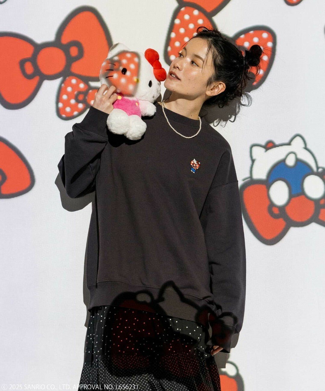 日本直送Hello Kitty Back Print sweatshirt - HLY & CHOCCICO