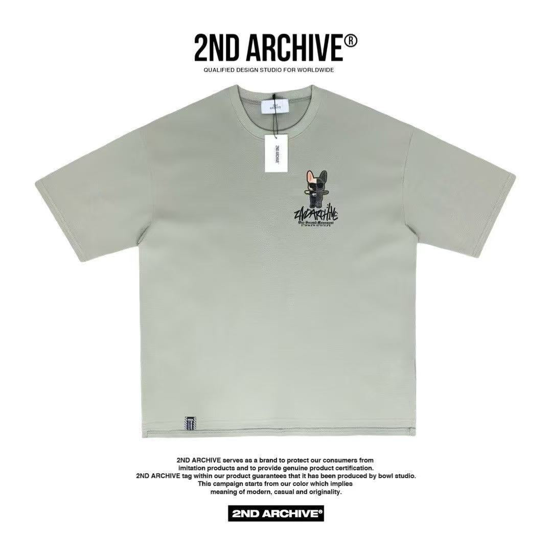 🇰🇷韓國直送🇰🇷 2ND ARCHIVE Half Buldog Scotch Short Tee HLY & CHOCCICO
