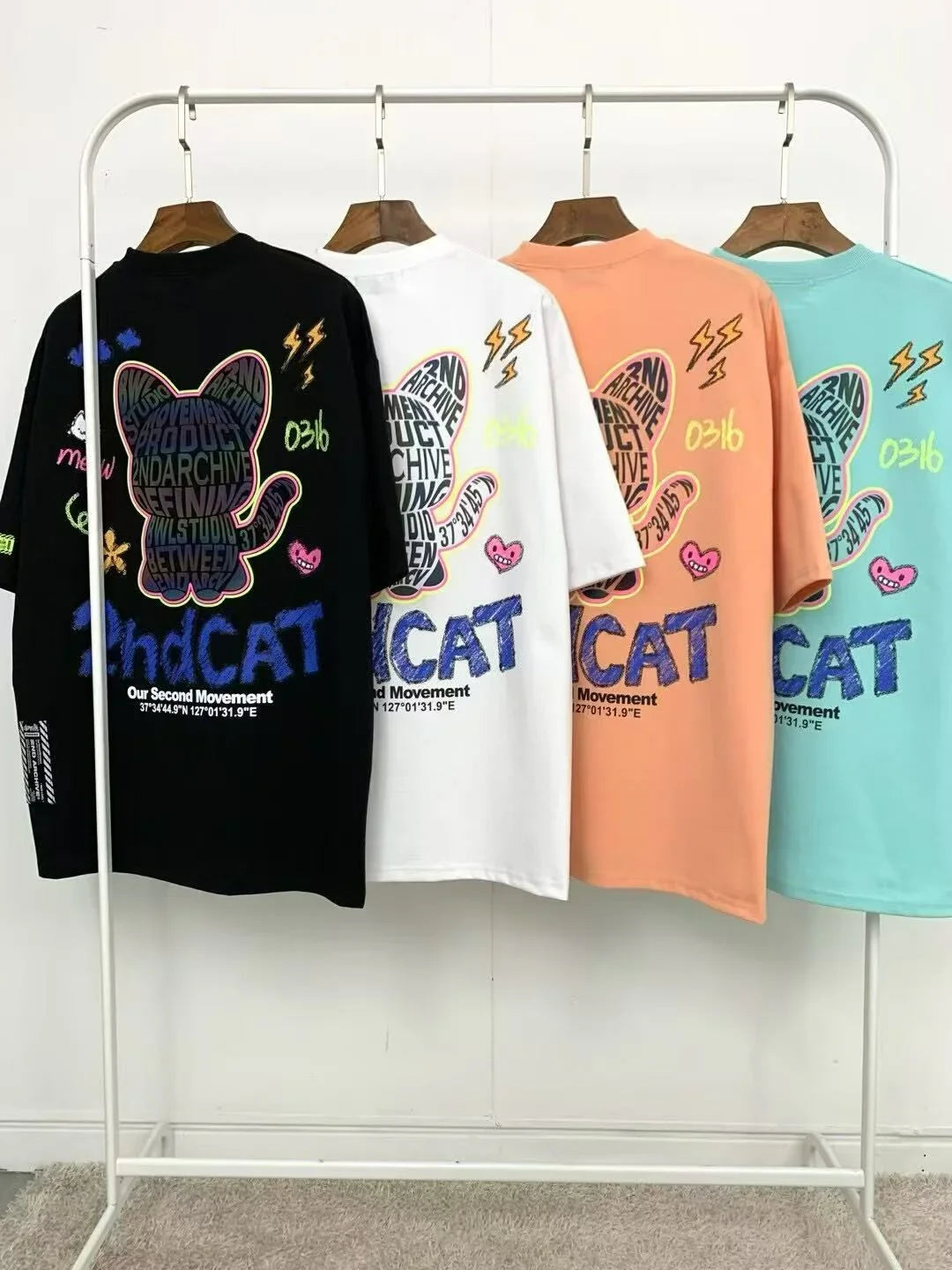 韓國直送 2ND ARCHIVE Lettering Cat Tee - HLY & CHOCCICO