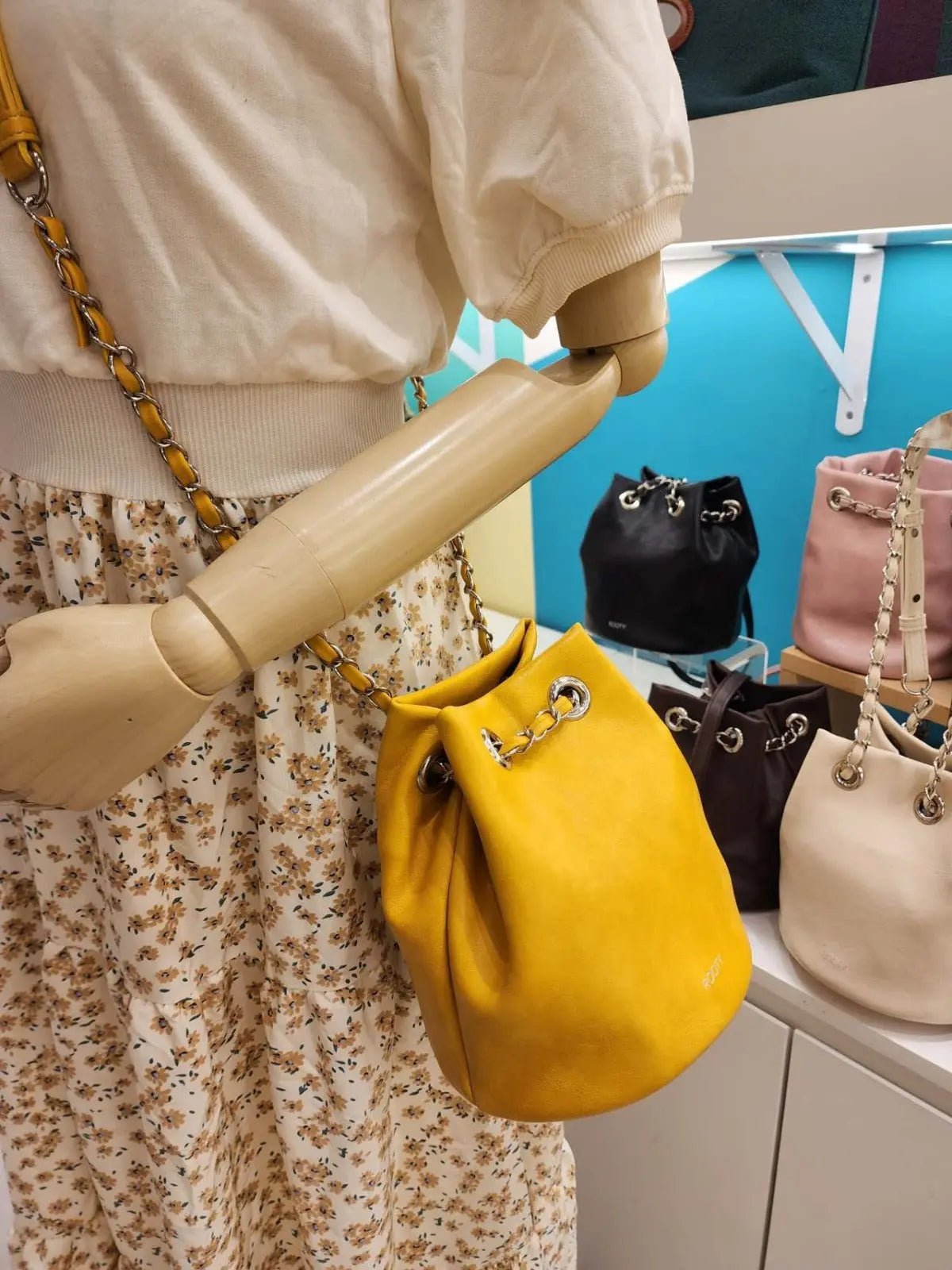 🇰🇷韓國直送🇰🇷 最新款 ROOTY R539 小水桶袋 HLY & CHOCCICO