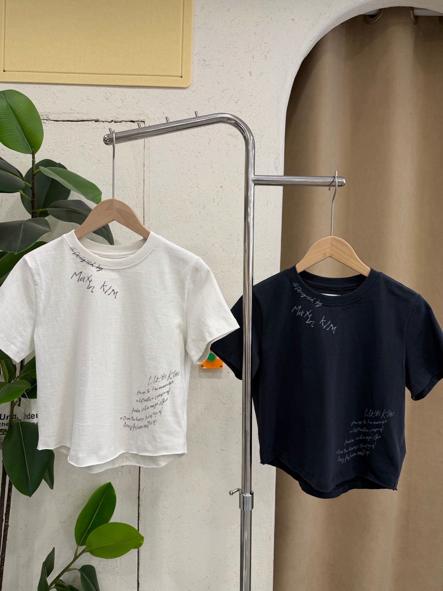 Matin Kim Graffiti Round Hem Crop Tee