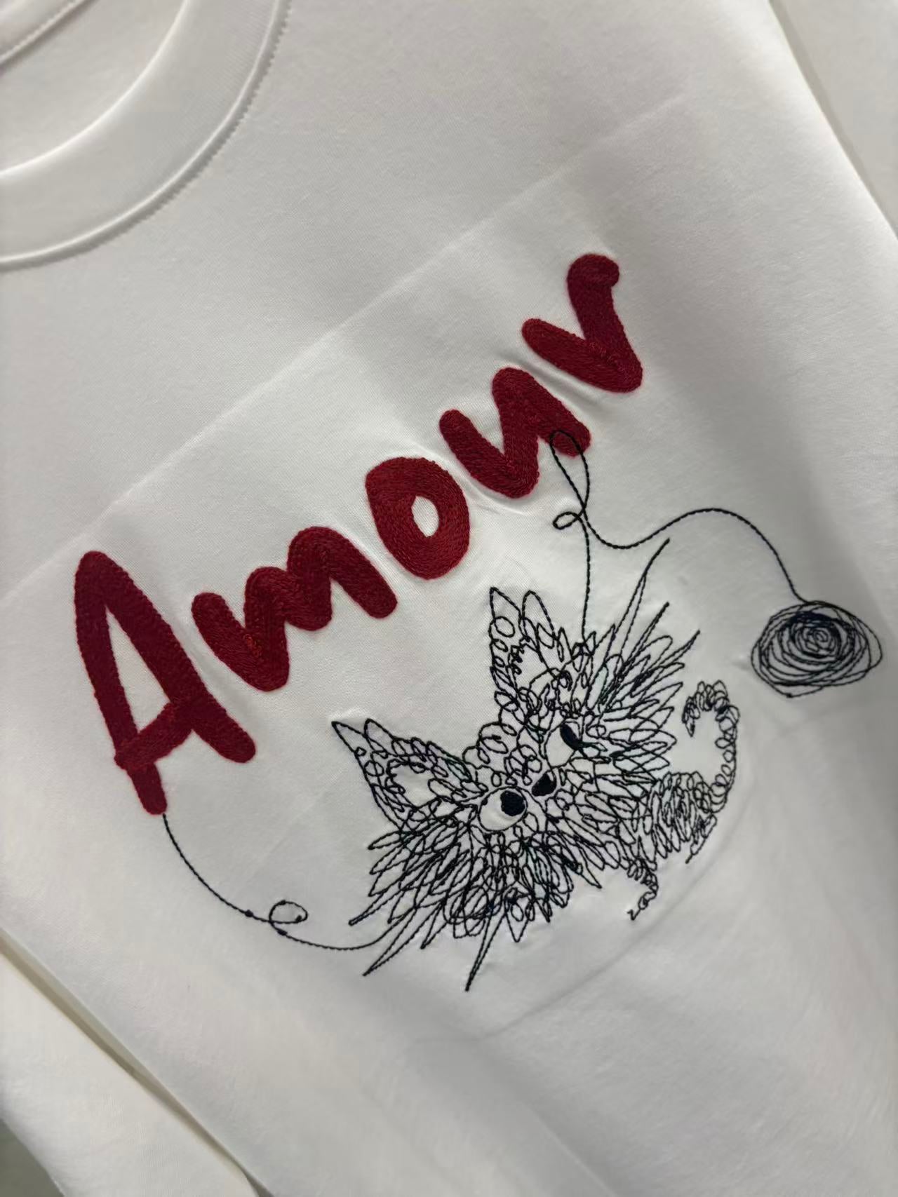 Amour Graffiti Cat Tee