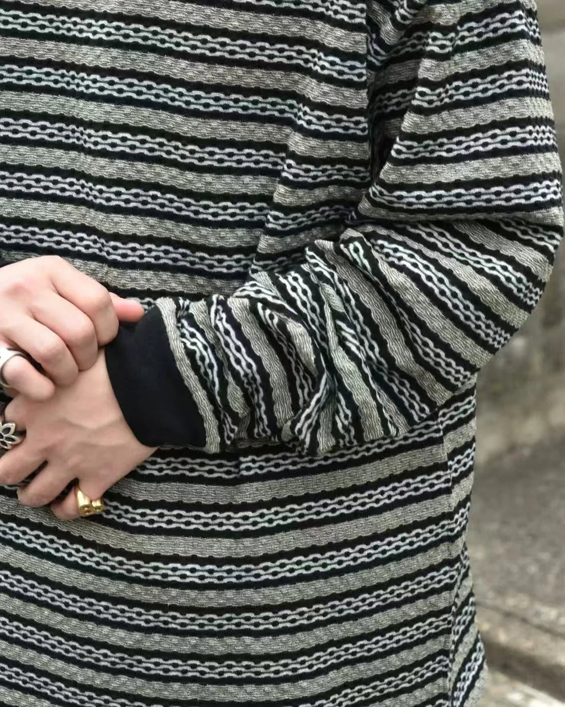 JACQUARD BORDER L/S Long - Sleeve Tee - HLY & CHOCCICO