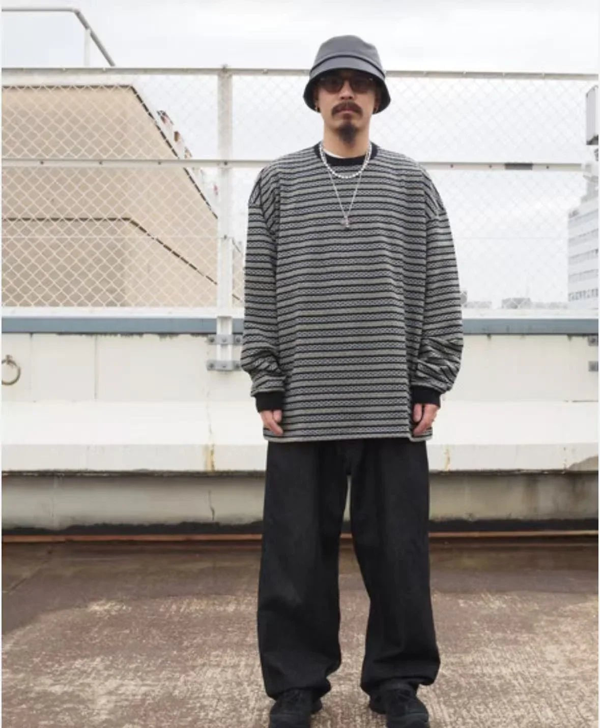 JACQUARD BORDER L/S Long - Sleeve Tee - HLY & CHOCCICO