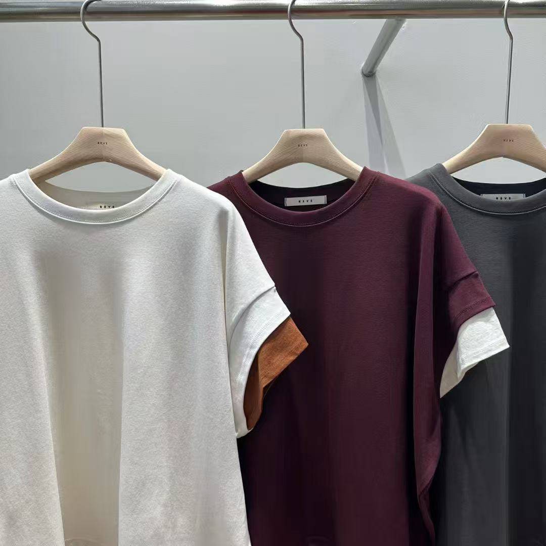 韓國直送Layered Contrast Tee /Flowy A - Line Skirt - HLY & CHOCCICO