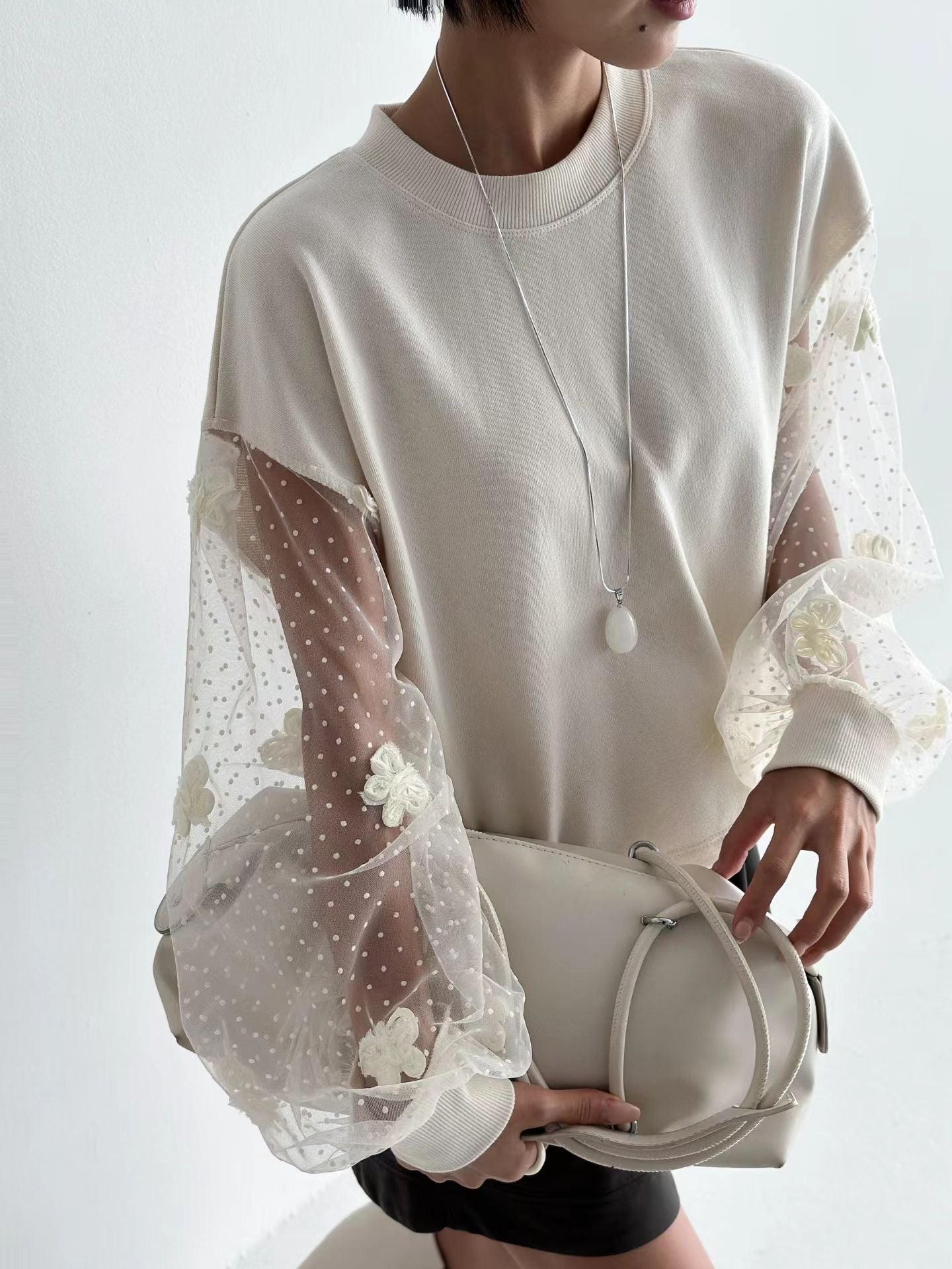 韓國直送Layered Lace Detail Sweater - HLY & CHOCCICO