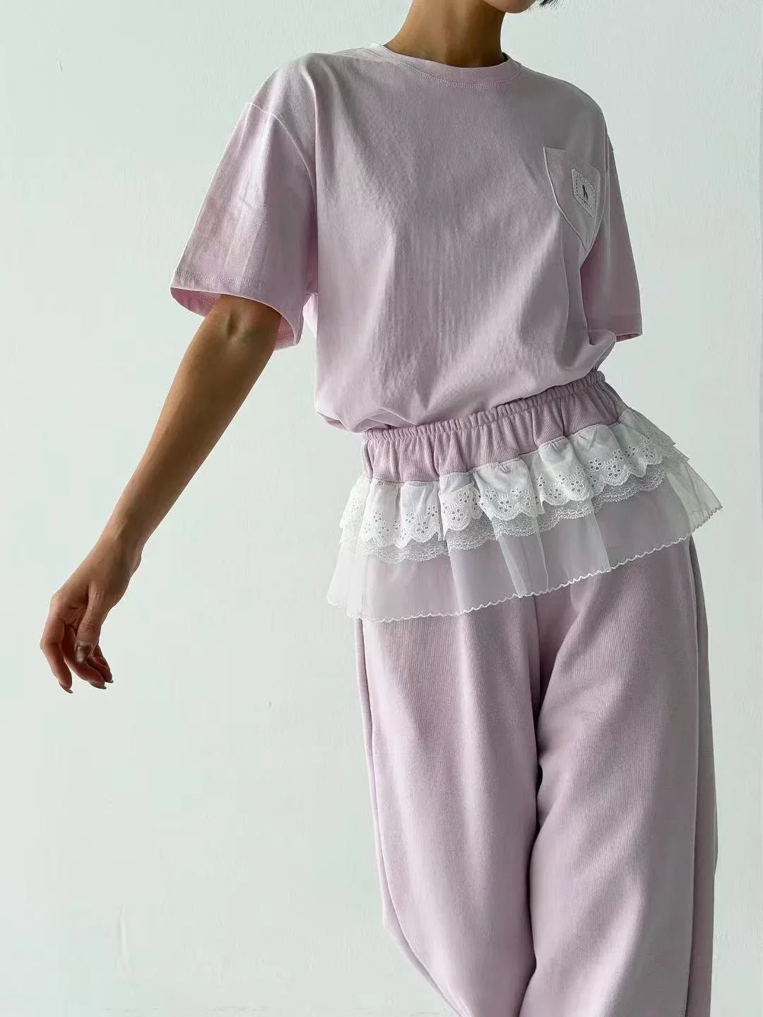 韓國直送Layered lace Top / Pants - HLY & CHOCCICO