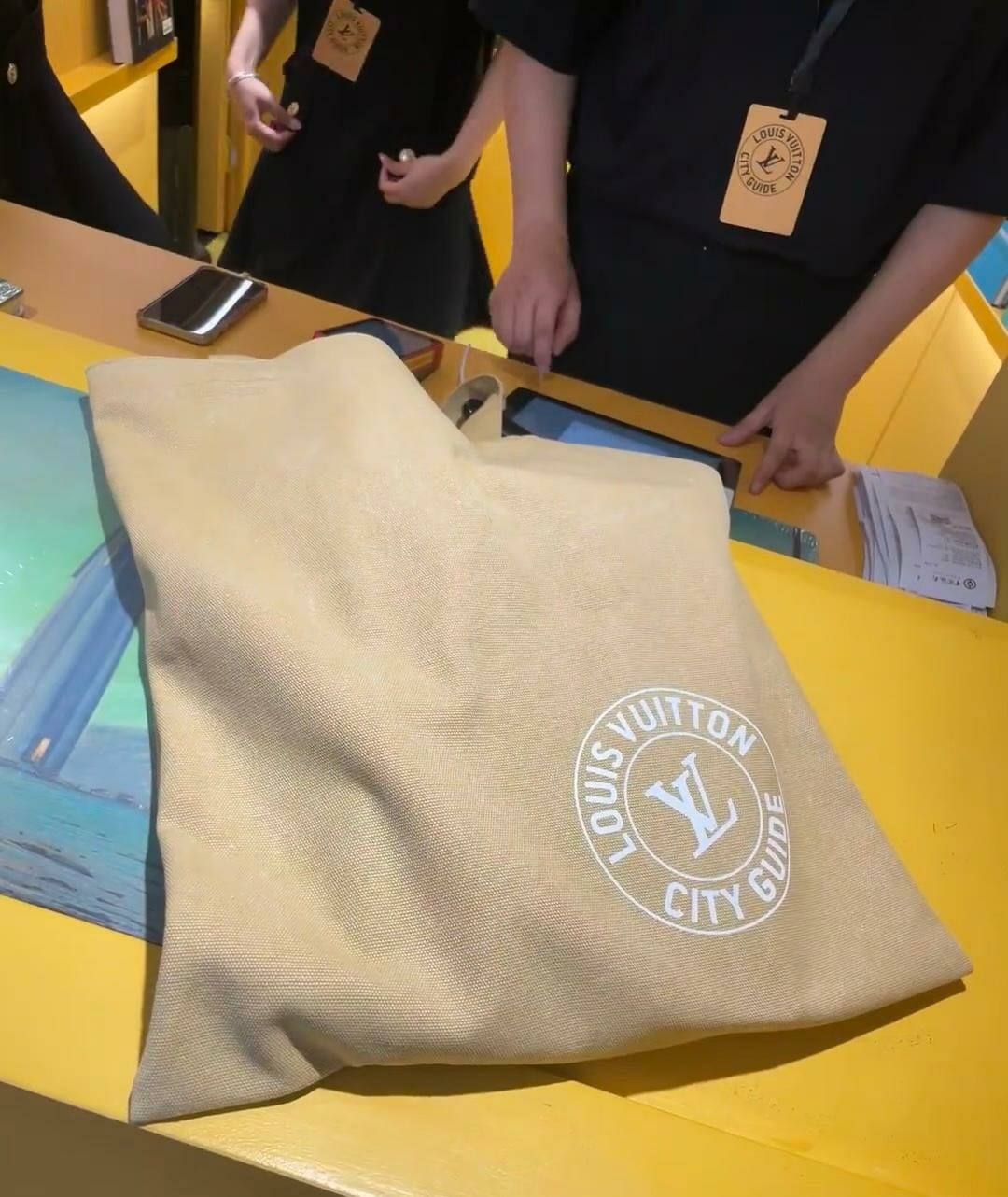 限量Louis Vuitton tote bag帆布袋💛⏱貨期:2天 - HLY & CHOCCICO