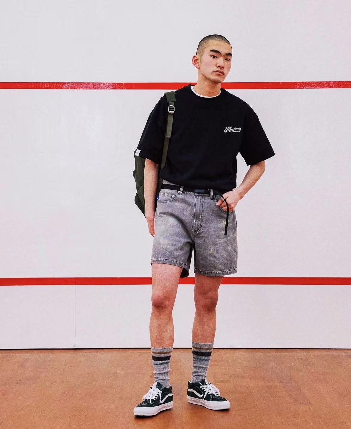 MADNESS BADGE (L) UNIFORM Tee - HLY & CHOCCICO