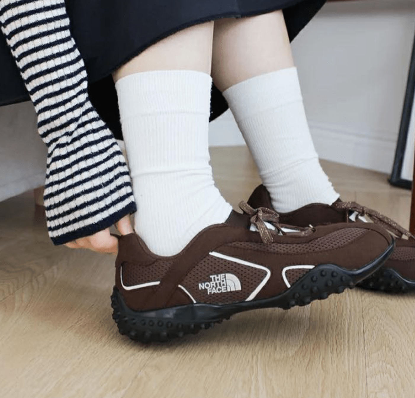 韓國直送Mary Jane Style sneakers - HLY & CHOCCICO
