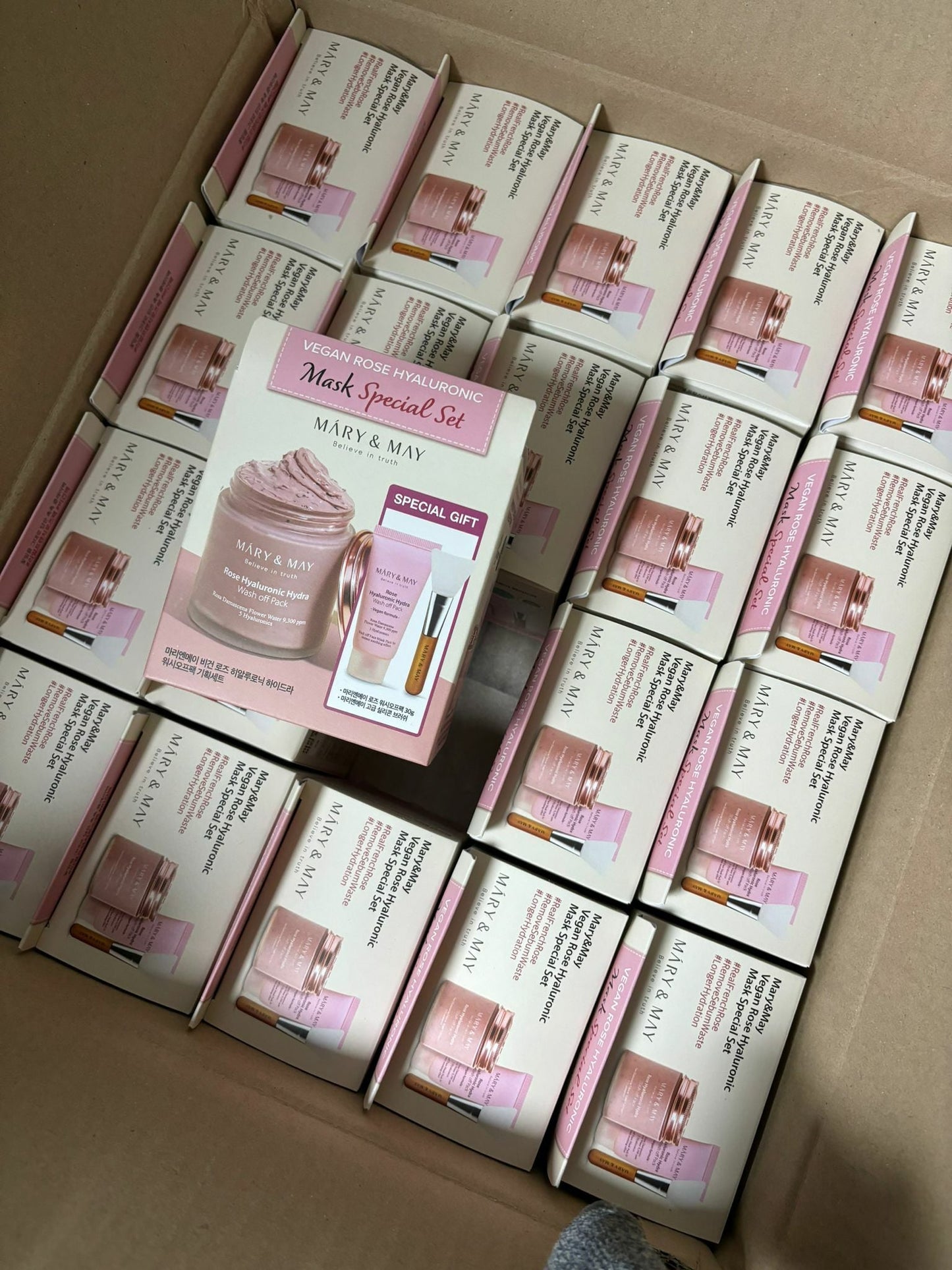 Mary & may 純素玫瑰透明質酸保濕水洗面膜 特別套裝 - 125g+30g (加送掃) - HLY & CHOCCICO