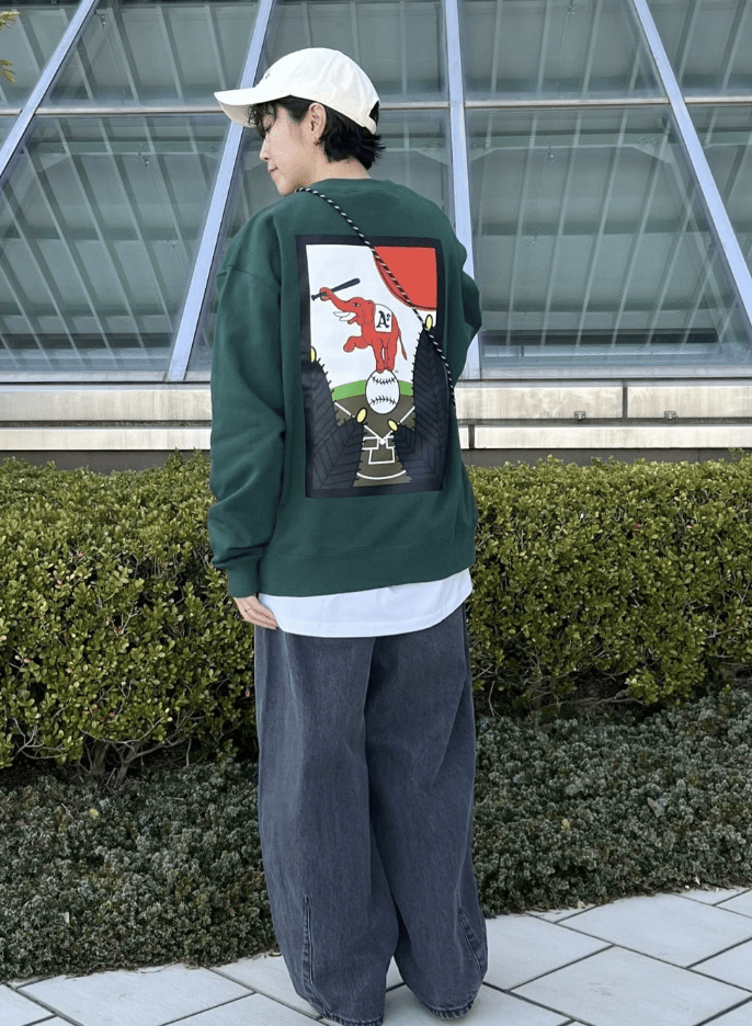 日本直送 MLB 別注Hanafuda Back Print Crew Neck Sweatshirt - HLY & CHOCCICO