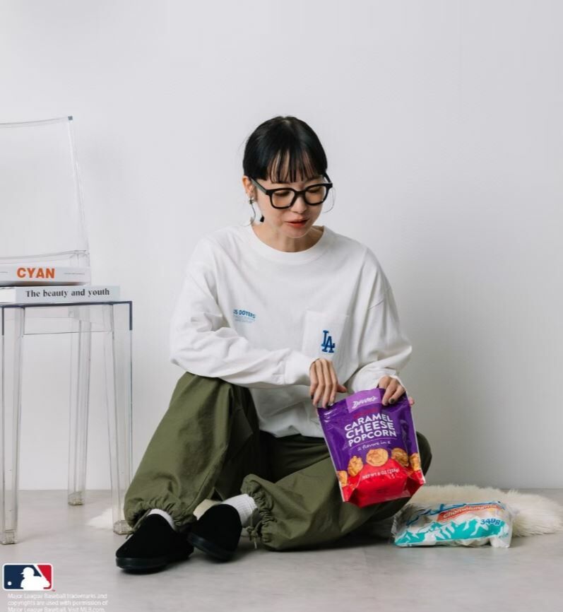 MLB Pocket Long Sleeve T-Shirt - HLY & CHOCCICO