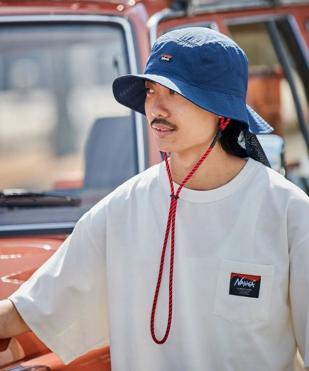 NANGA x Freak's Store 別注 ECO HYBRID LOOSE FIT POCKET TEE - HLY & CHOCCICO